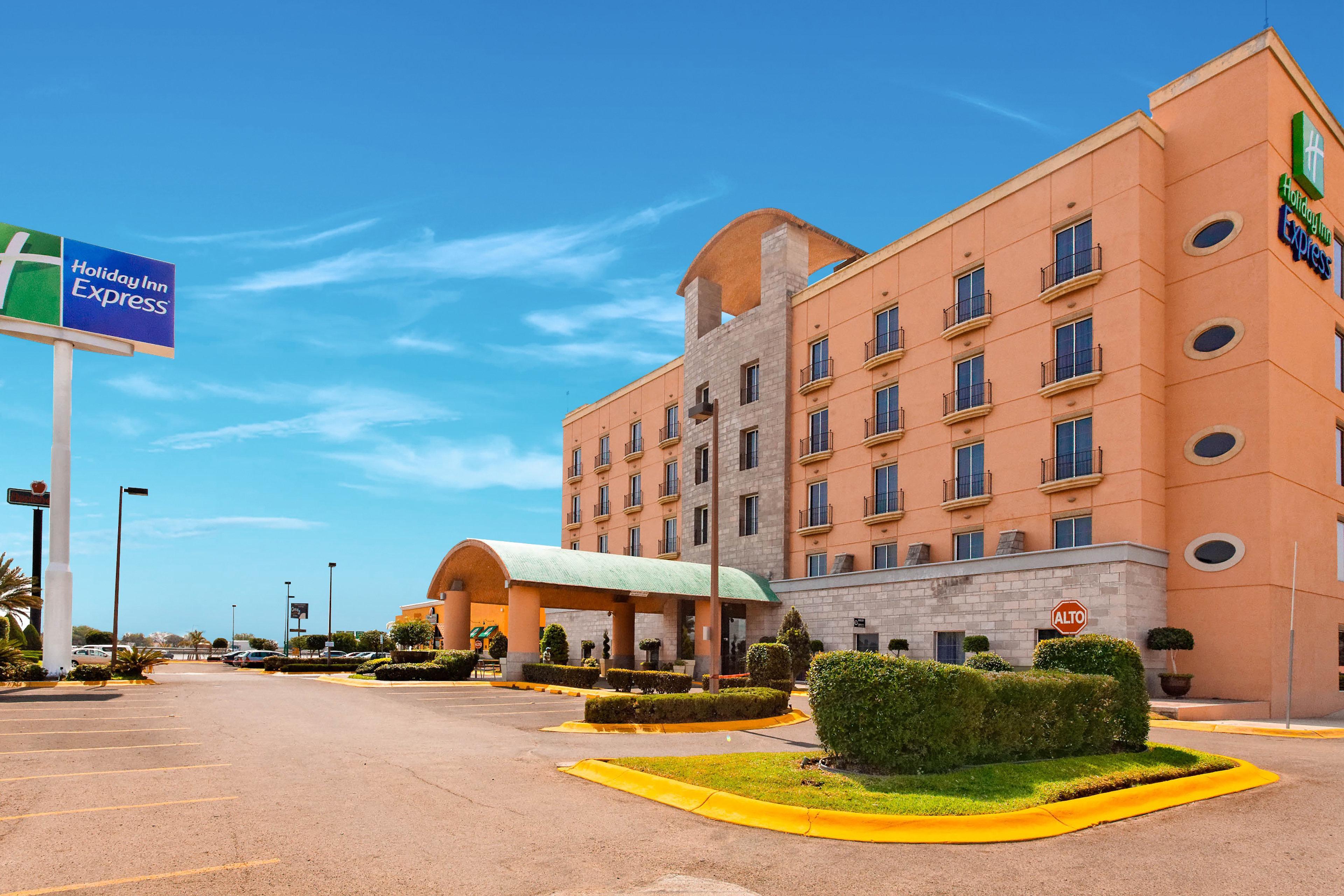 Holiday Inn Express Silao-Aeropuerto Bajio By Ihg Екстериор снимка