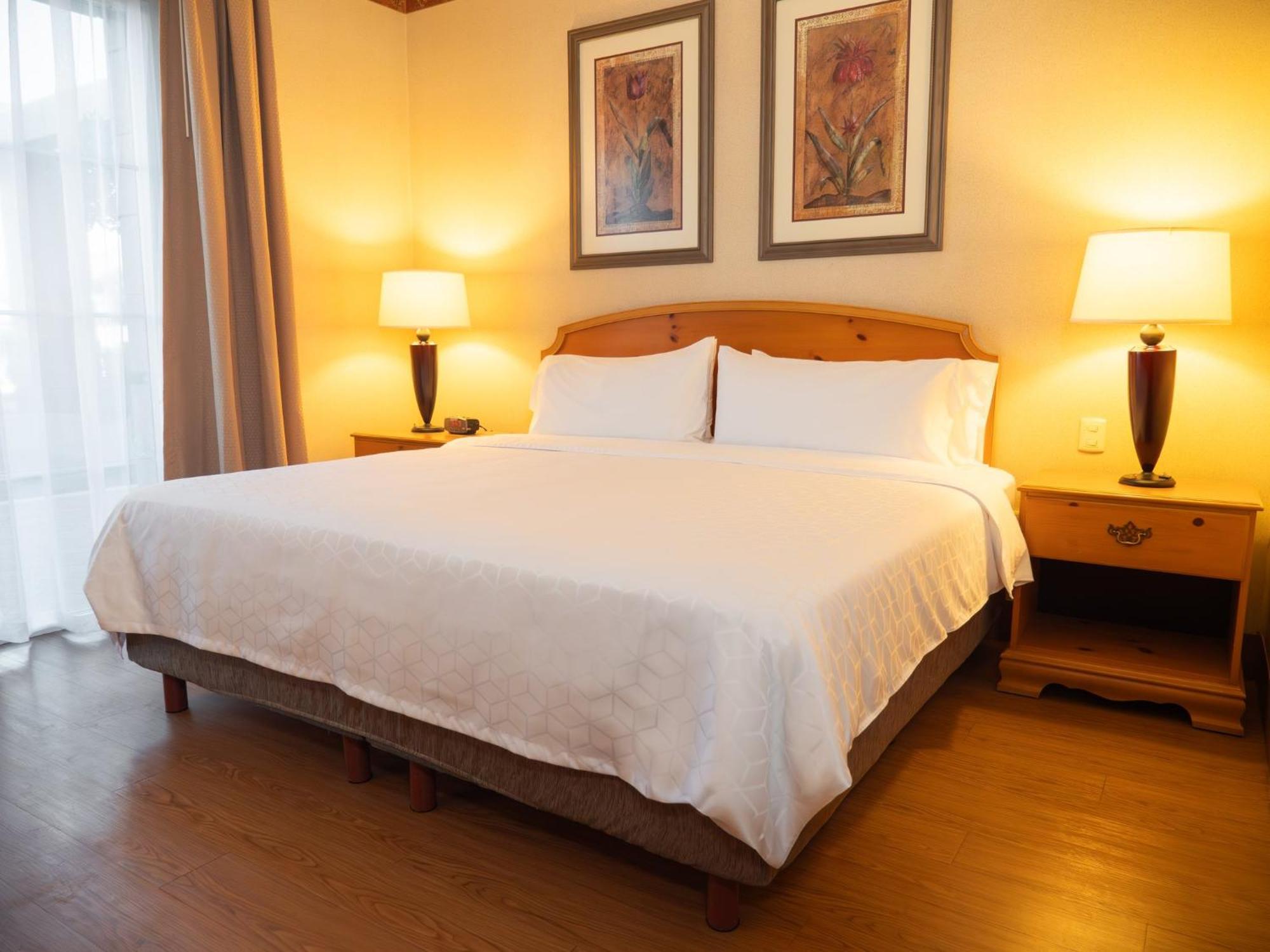 Holiday Inn Express Silao-Aeropuerto Bajio By Ihg Екстериор снимка