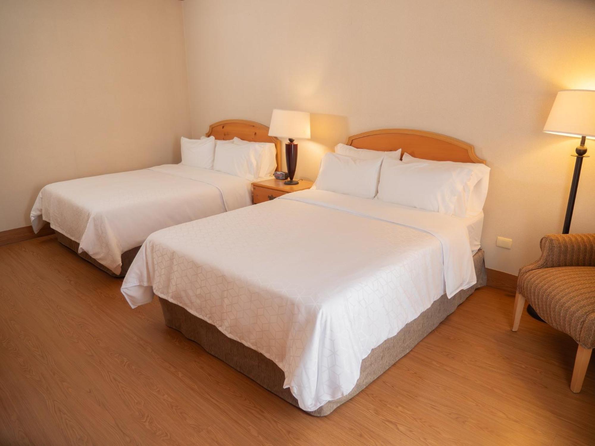 Holiday Inn Express Silao-Aeropuerto Bajio By Ihg Екстериор снимка