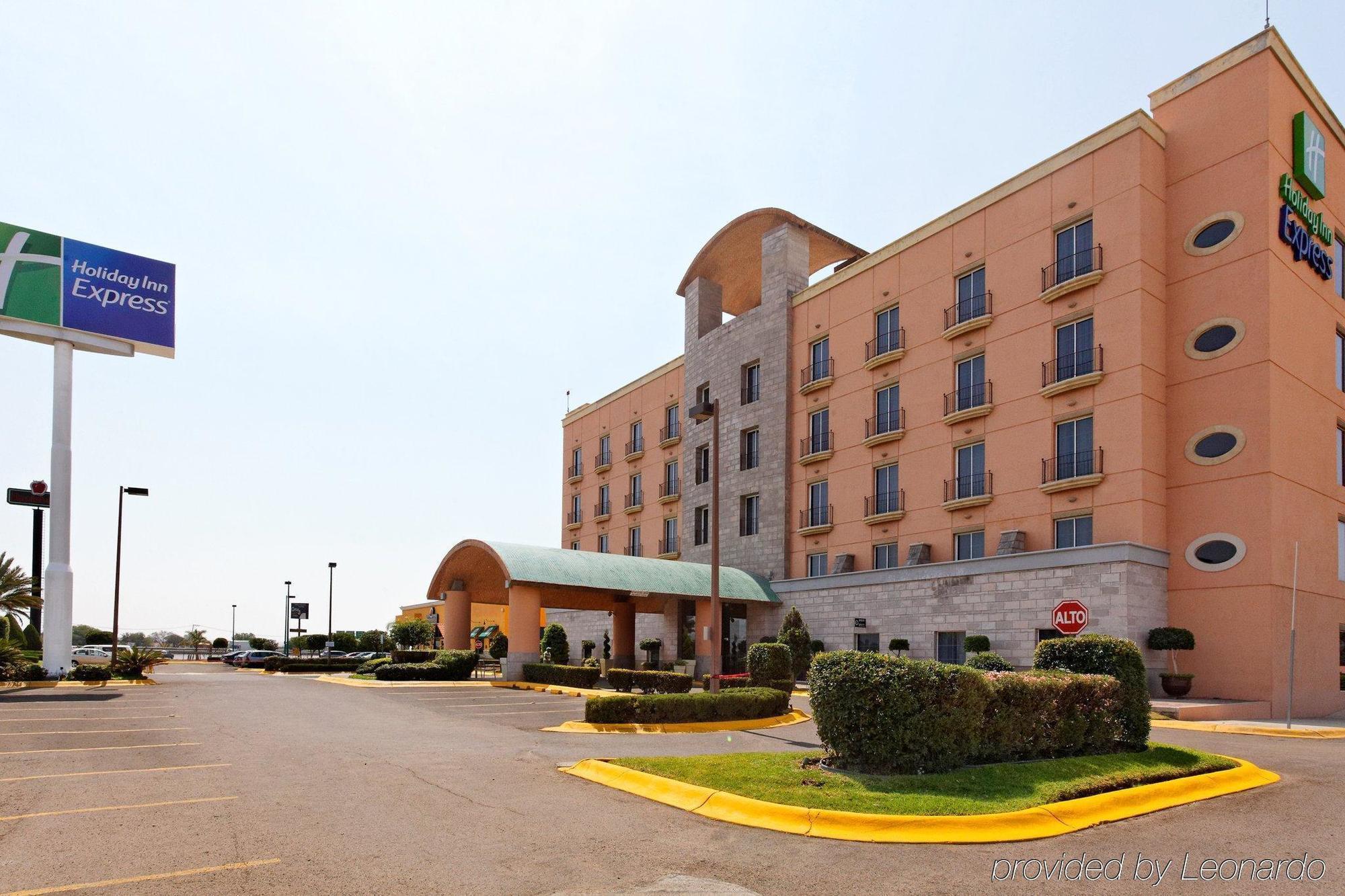 Holiday Inn Express Silao-Aeropuerto Bajio By Ihg Екстериор снимка