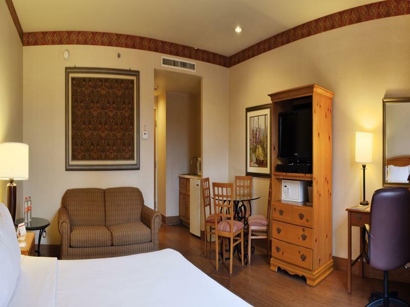 Holiday Inn Express Silao-Aeropuerto Bajio By Ihg Екстериор снимка